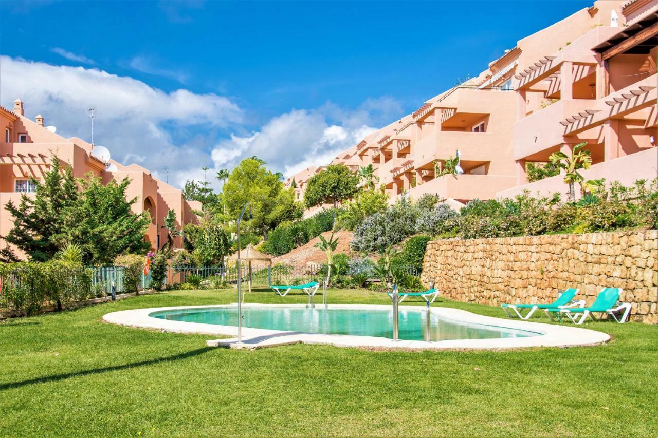 Free One Bedroom Retreat In Elviria Marbella Esterno foto