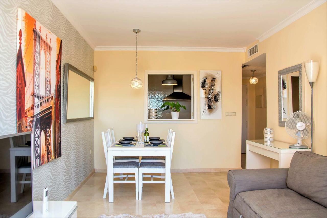 Free One Bedroom Retreat In Elviria Marbella Esterno foto